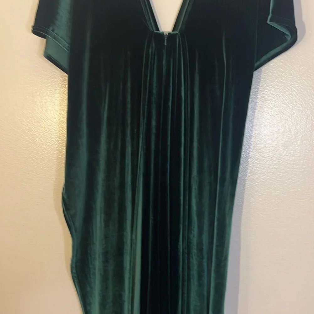 Revelry | Velvet dark green maxi low cut dress Womens size M short sleeve train - Picture 6 of 13